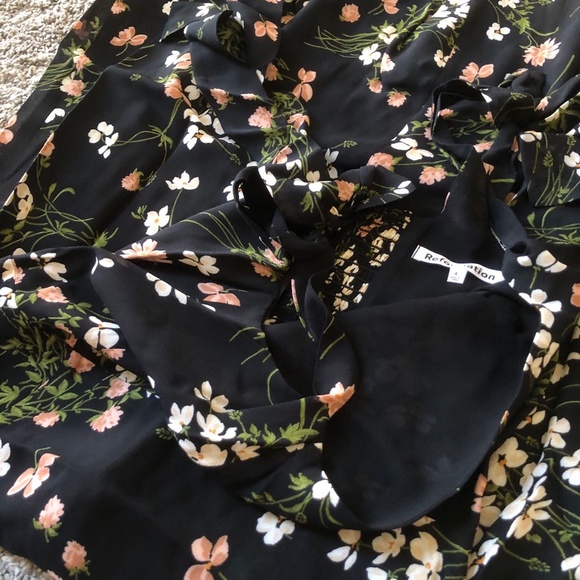 ✨ SALE✨ EUC Reformation Twilight Dress - Sagittarius - Picture 5 of 8